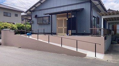 車椅子用スーロープの外構工事です 画像